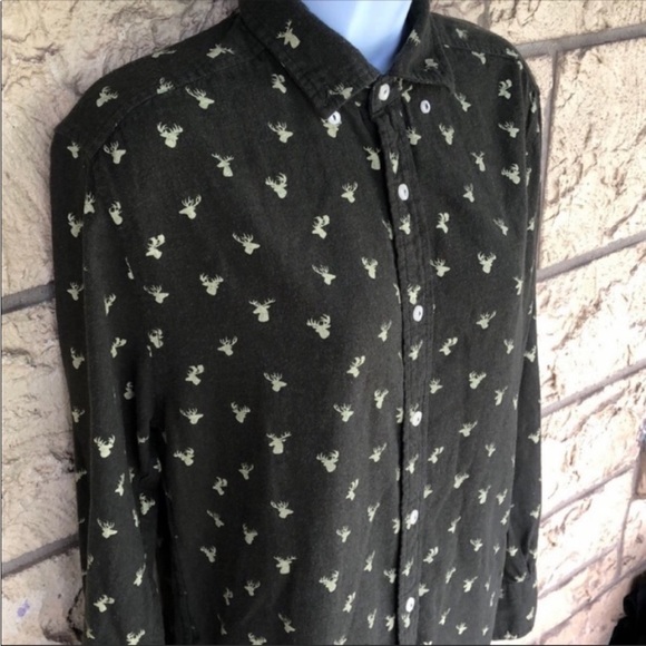 Arizona Jeans button down flannel deer Top Winter
Size Small - Picture 3 of 9
